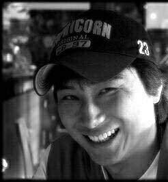 강사-james.jpg